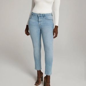 Good American Good Classic Jeans In Blue508 Size 20